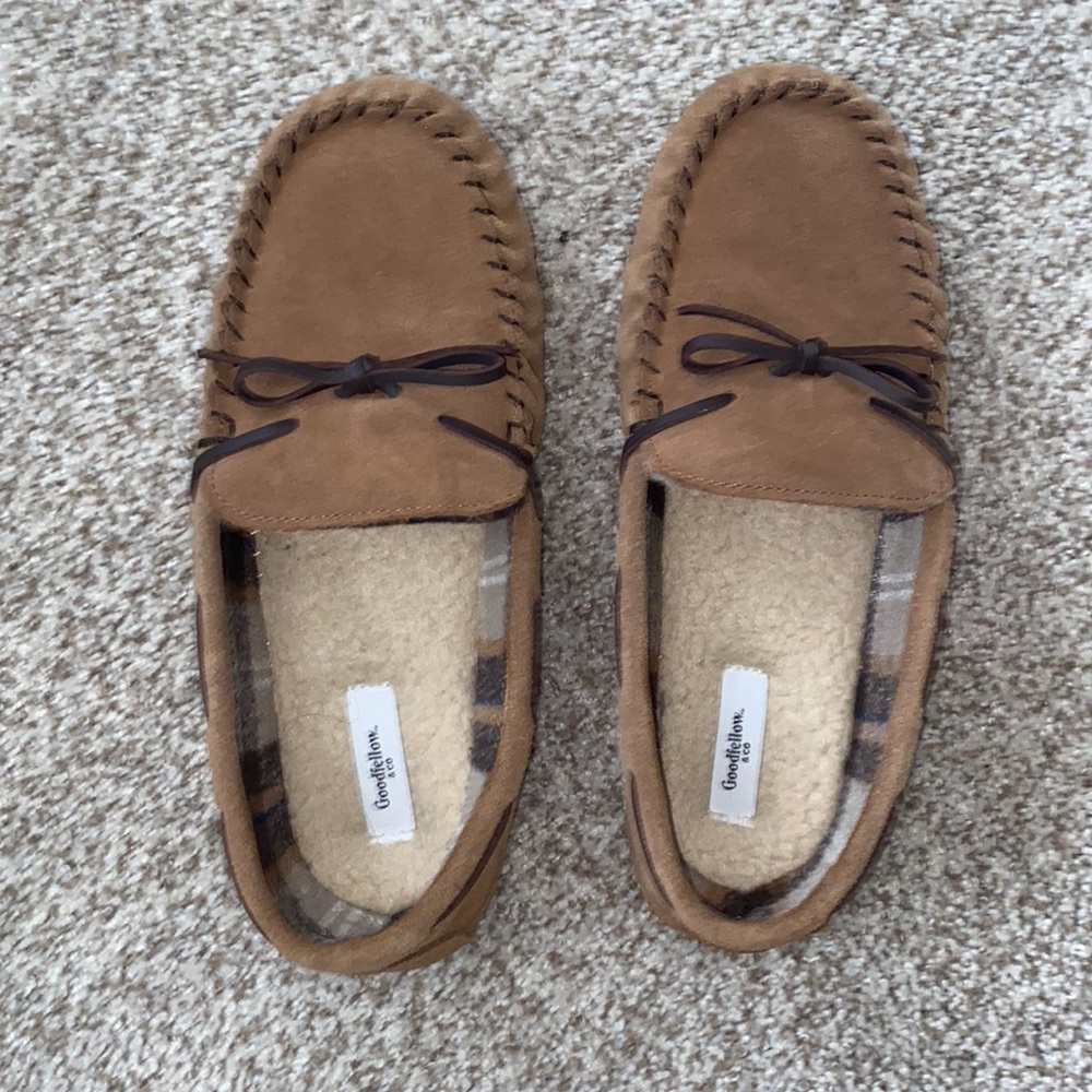 Men’s moccasins